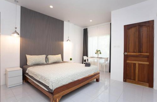 Cherngtalay House | 202, 115 Soi Nok Na, Choeng Thale, Thalang District, Phuket 83110, Таиланд