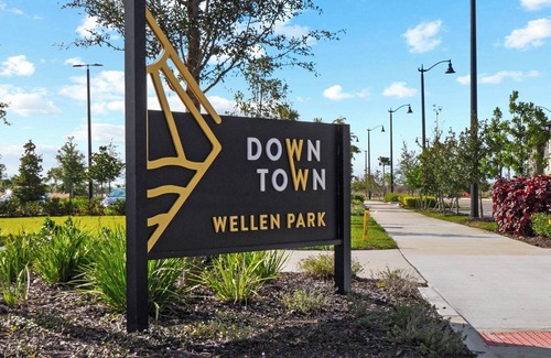 Venice House | 202 Wellen Park Coach Home