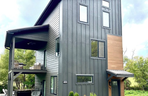 Candler Apartment | 2024 built Asheville retreat, fireplace,fire pit