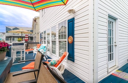 Surfside Beach House | 2025 DATES AVAILABLE WI/FI, LINENS, TOWELS, GOLF CART