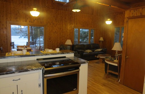 Crivitz House | 2025 DRAFT 70 MILES TO LAMBEAU FIELD CRIVITZ FOOTBALL PACKERS CABIN ON LAKE