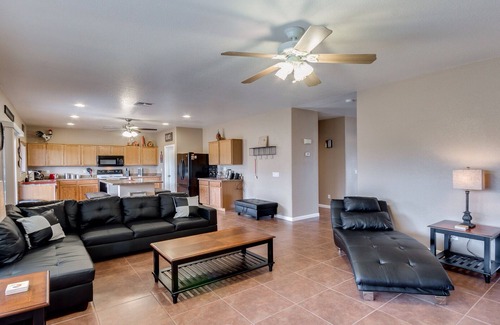 San Tan Valley House | 2025 SEASON JUST OPENED. INQUIRE WITHIN DISCOUNT AVAILABLE. Min 30 day stay