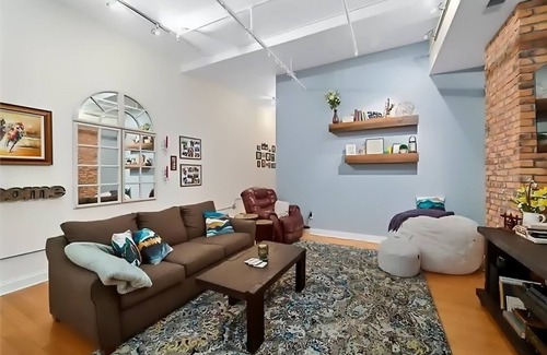 Downtown Pittsburgh Condo | 2026 NFL Draft-Ready Condo in the heart of Downtown Pittsburgh!