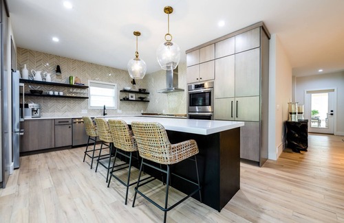 Grand Beach House | (2026 OPEN!) Gorgeous Grand Beach Home With Private Pool!
