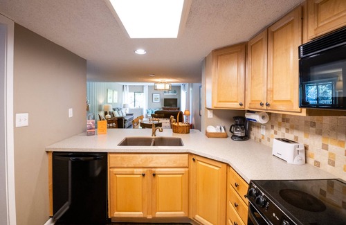 Fernandina Beach Condo | 2029 Beachwood Villa-Top Floor | 2 Bed, 2 Bath