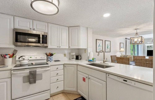 Fernandina Beach Condo | 2034 Beachwood - Close to the Omni and Steps to the Beach