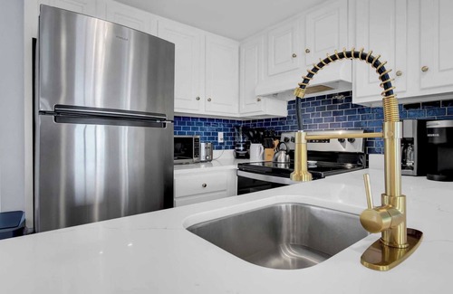 Isle of Palms Apartment | 204 B Port O Call by Avantstay Beachfront Condo!