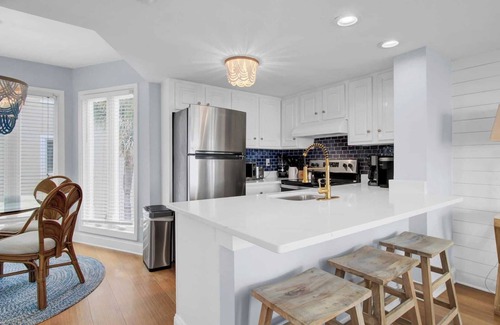 Isle of Palms Apartment | 204 B Port O Call by Avantstay Beachfront Condo!