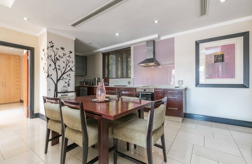 Sandown Apartment | 207 Raphael Penthouse