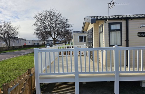 Burnham-on-Sea House | 208 Unity Beach 6 berth enc garden no pets