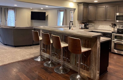 Elkhorn House | 208th and Blondo! Right off Dodge Expressway! Minutes to Village Point Shopping!