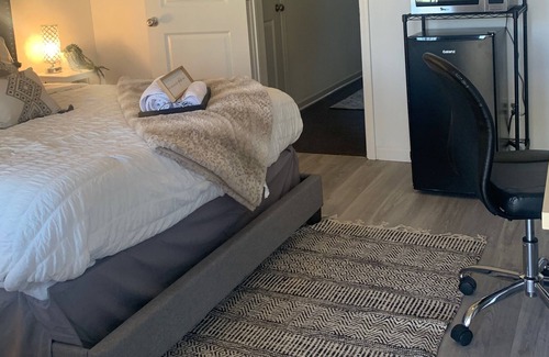 Atlanta House | 20mins from Downtown: Private Bedroom in Cozy Lux Townhome