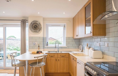Wrentham Apartment | 21 Chapel Road, Wrentham