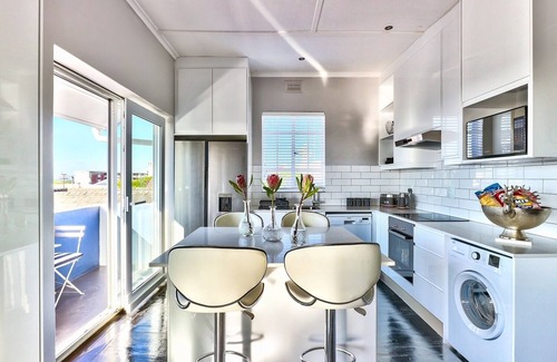 Green Point Apartment | 21 Cheviot Place, Green Point