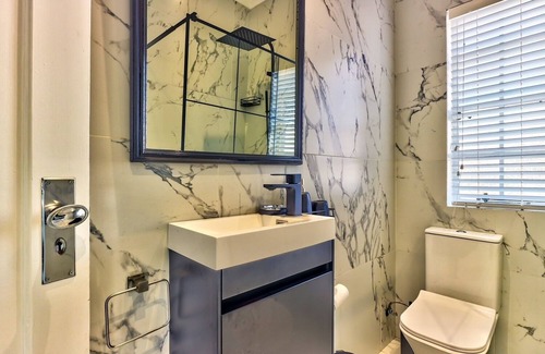 Green Point Apartment | 21 Cheviot Place, Green Point