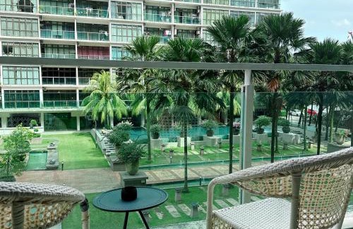 Taman Mount Austin Apartment | 21 - Corner Relaxing Suite Studio at Mount Austin JB