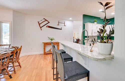 Anderson House | 21 Mi to Clemson University: BBQ-Ready Lake Home