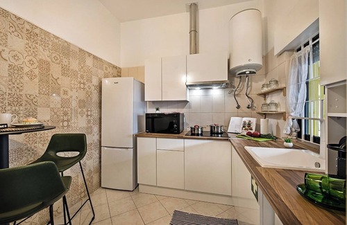 Carvoeiro Apartment | 212 Aroura sol BEAUTIFULLY RENOVATED APARTMENT