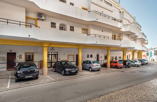 Carvoeiro Apartment | 212 Aroura sol BEAUTIFULLY RENOVATED APARTMENT