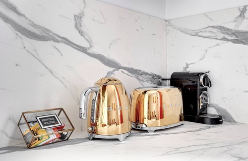 Les Iles Apartment | 212 Suite Louboutin - Superb Apartment in Paris