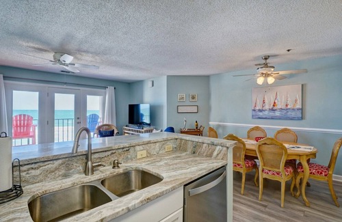 North Topsail Beach Condo | 216-B Villa Capriani