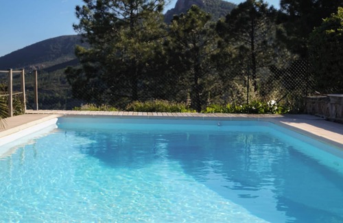 Antibes Old Town Villa | (219) Magnifique Villa 170m2 Vue Mer Piscine Climatisée Jardin Parkings
