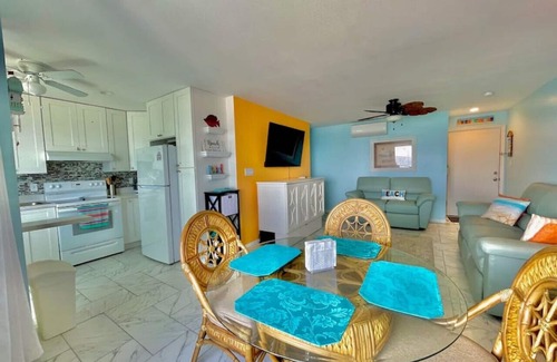 Bolongo Bay Condo | 22-12 Sea Cliff · Ocean Serenity! Directly on the Water @Sea Cliff!