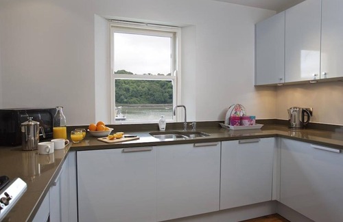 Dartmouth Cottage | 22 Dart Marina