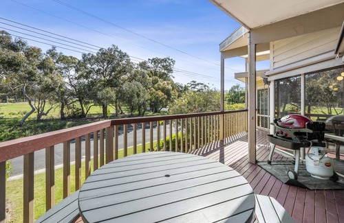 Anglesea House | 22 Golf Links Road Su
