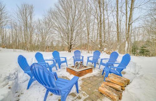Petoskey House | 22 Mi to Boyne Mountain Home with Fire Pit!