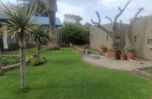 Walvis Bay House | 22 on Main Guesthouse Walvis Bay