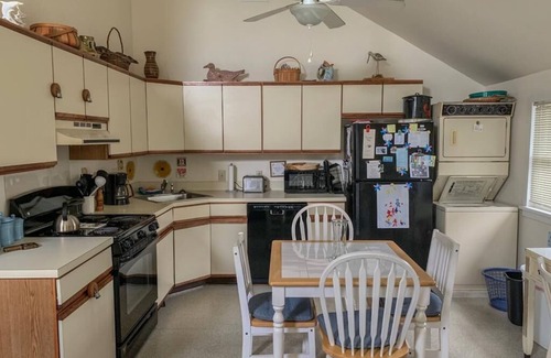 Cape May Point Condo | 221 Stites Avenue Unit #5(3BR/2BA)Beach Block