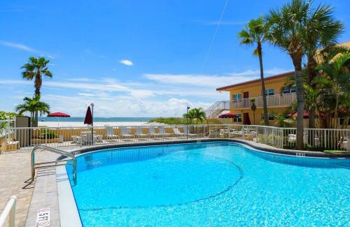 Madeira Beach House | 229 Surf Song Resort