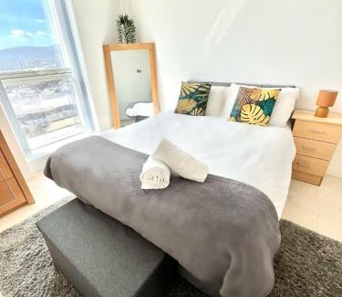 Belfast City Centre Apartment | 22nd Floor Luxury City Centre Apartment