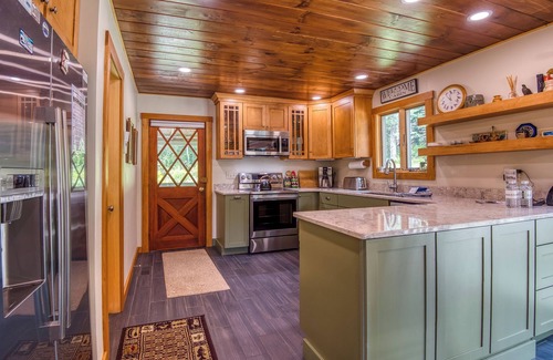 Rangeley House | 🐾23 Dolman - Amalaran - 360' of frontage on Dodge Pond, dog friendly