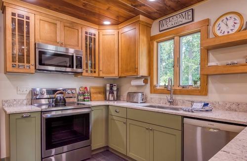 Rangeley House | 🐾23 Dolman - Amalaran - 360' of frontage on Dodge Pond, dog friendly