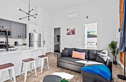 Delair House | 23 Luxury Loft-FREE Private Parking-Tesla Charger