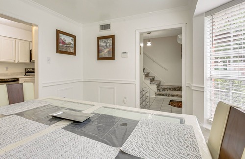 Destrehan House | 23 Mi to NOLA: Cozy & Quaint Destrehan Townhome