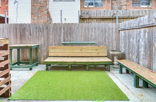 Destrehan House | 23 Mi to NOLA: Cozy & Quaint Destrehan Townhome