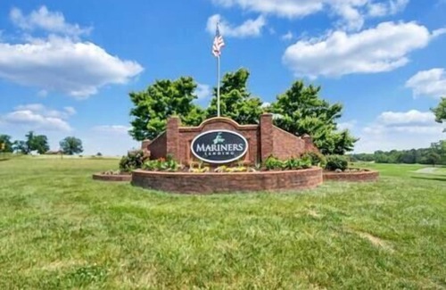 Smith Mountain Lake Apartment | #2301 Pointe Mariners Studio