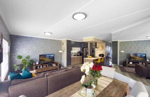 Greater Johannesburg Metropolitan Area Apartment | 231 Whisken Ave, Crowthorne Ah