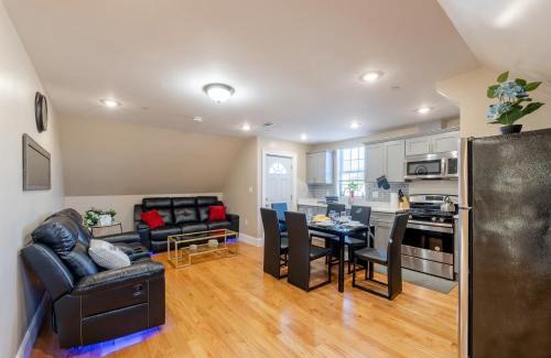 Dudley - Brunswick King Apartment | 233-3 - 4BR Boston - Peaceful Escape near Park Zoo