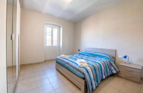 Riva Trigoso Apartment | 237 - Casa Colombo Riva Vista Mare a 10metri Spiaggia