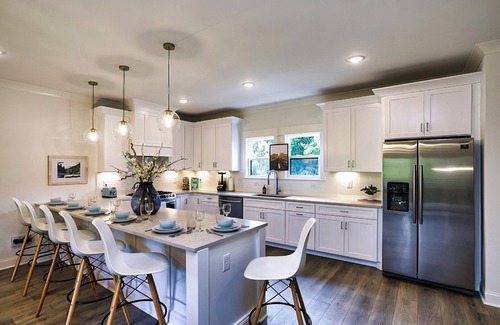 East Nashville House | 🥳​🎉24 Beds. Large CELEBRATION Home. 5 Points Section. Close to the Heart of T