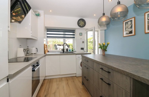 Banff Cottage | 24 BRIDGE STREET, pet friendly, with a garden in Banff