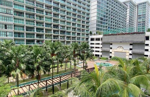 Taman Mount Austin Apartment | 24 - Cosy Homely Suite Netflix and Wifi at Austin JB