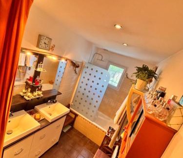 Saint-Corneille House | 24 h du Mans , GP , Le Mans Classic , motos , camions