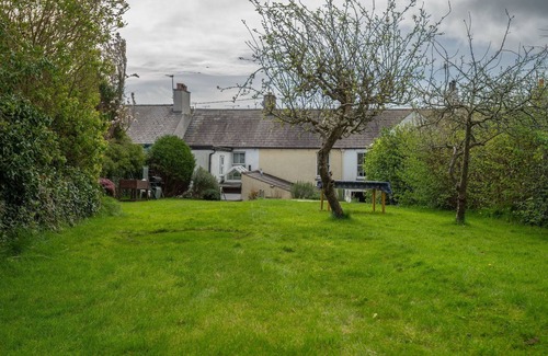 Beaumaris Cottage | 24 Rosemary Lane - located in the heart of Beaumari
