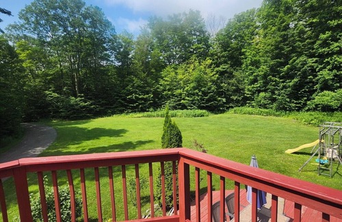 Williamstown House | 2400sf Secluded Family Mountain House 16 Acres- 2 min to Jiminy Peak- near Lenox