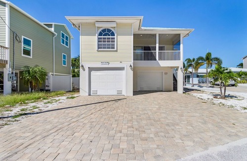 Fort Myers Beach House | 241 Palm Island: 3BR w/Heated Pool